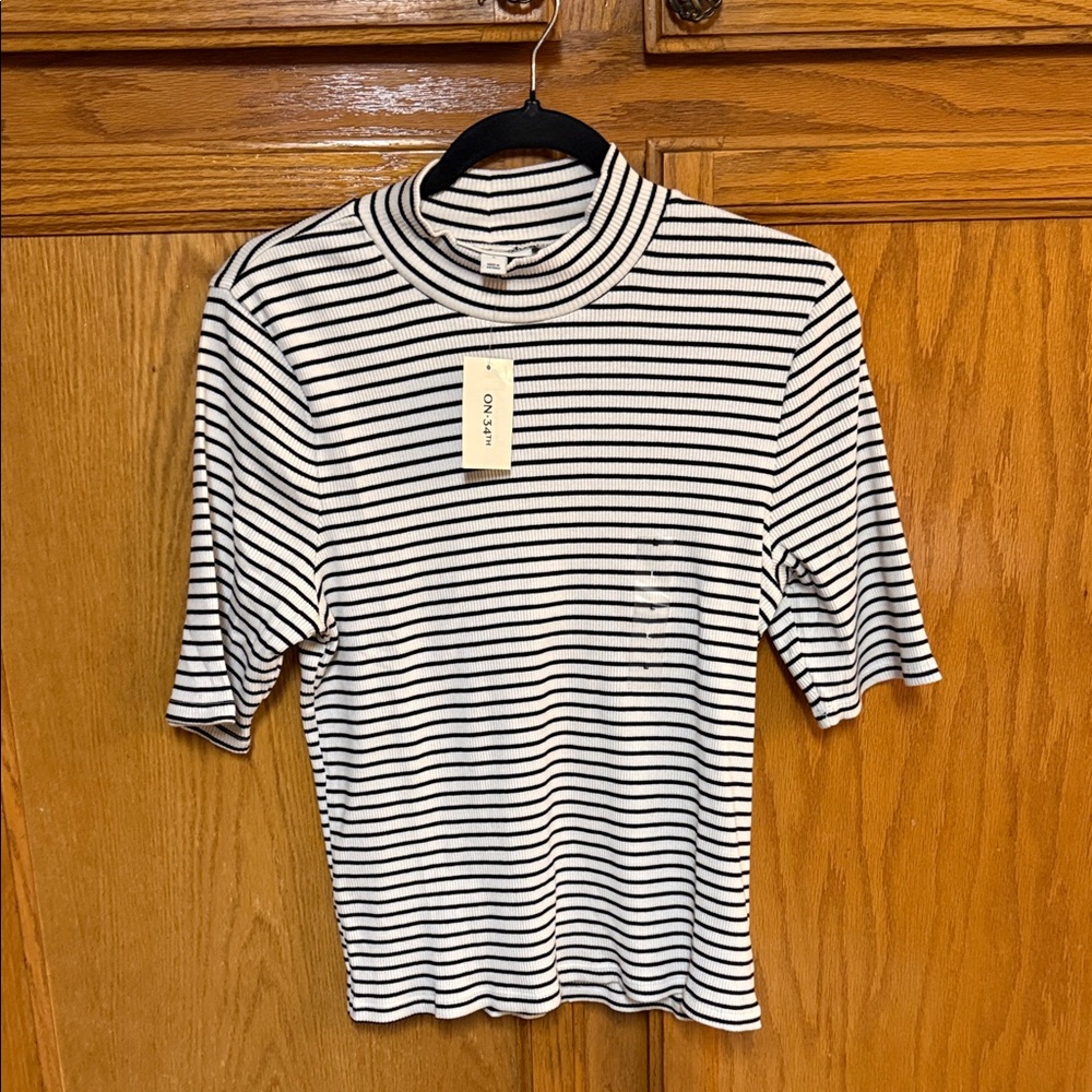 Striped Short-Sleeve Mock Neck Tee in White and Black